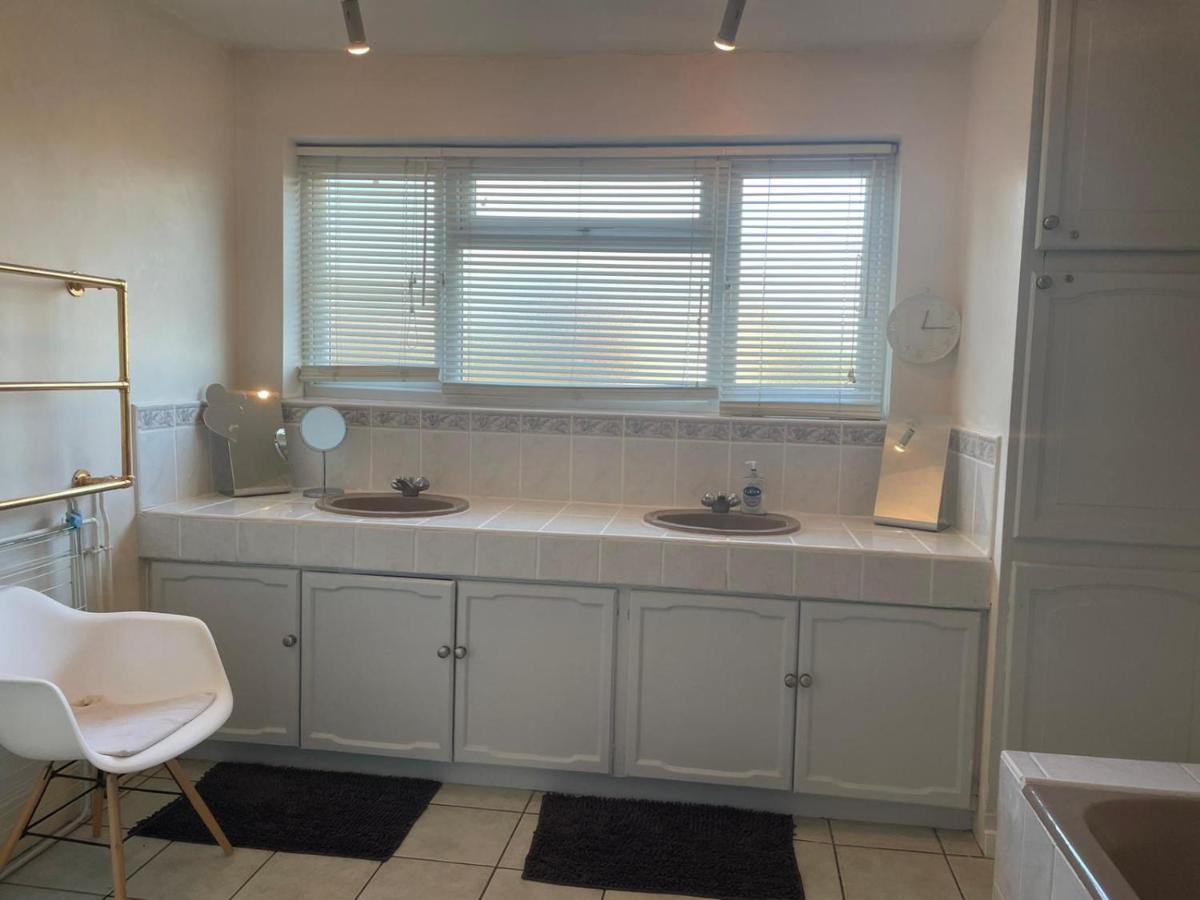 لندن Inviting You To Your Home From Home 10 Minutes From Stratford Westfield المظهر الخارجي الصورة