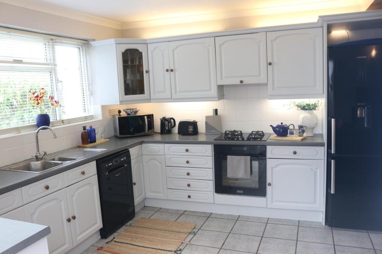 لندن Inviting You To Your Home From Home 10 Minutes From Stratford Westfield المظهر الخارجي الصورة